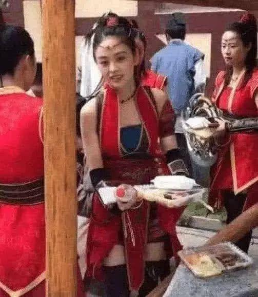 横店胖妹爆料视频下载,揭秘娱乐圈幕后真相  第3张