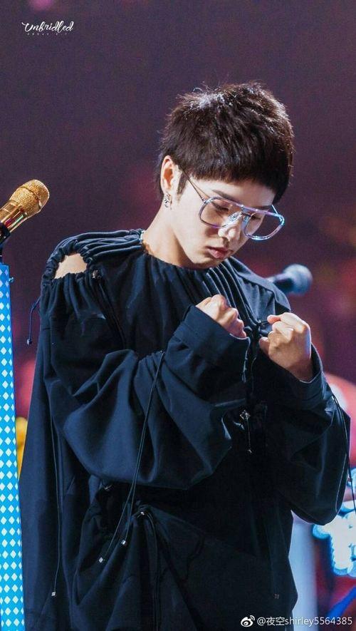 华晨宇家世爆料视频播放,家族背景曝光，背后的故事令人震惊